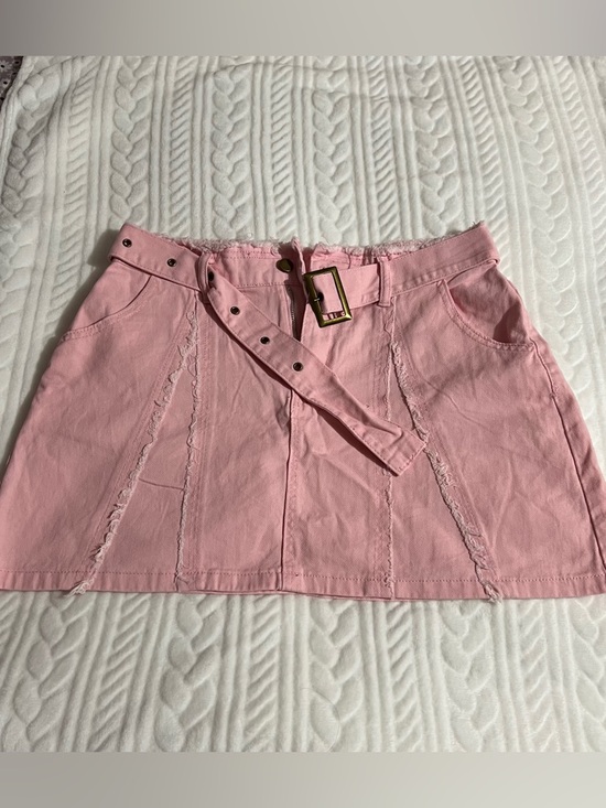 SHEIN Dresses & Skirts - 💗 SHEIN - Pink Belted‎ Mini Distressed Skirt